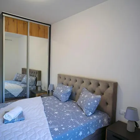 Apartment Lana *